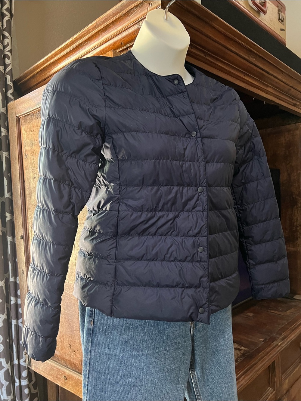 Uniqlo Ultra Light Down Jacket Medium M Packable  Warm Navy Women’s Fall EUC